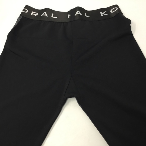 Koral Active Logo Waistband Cropped Leggings - Picture 7 of 10